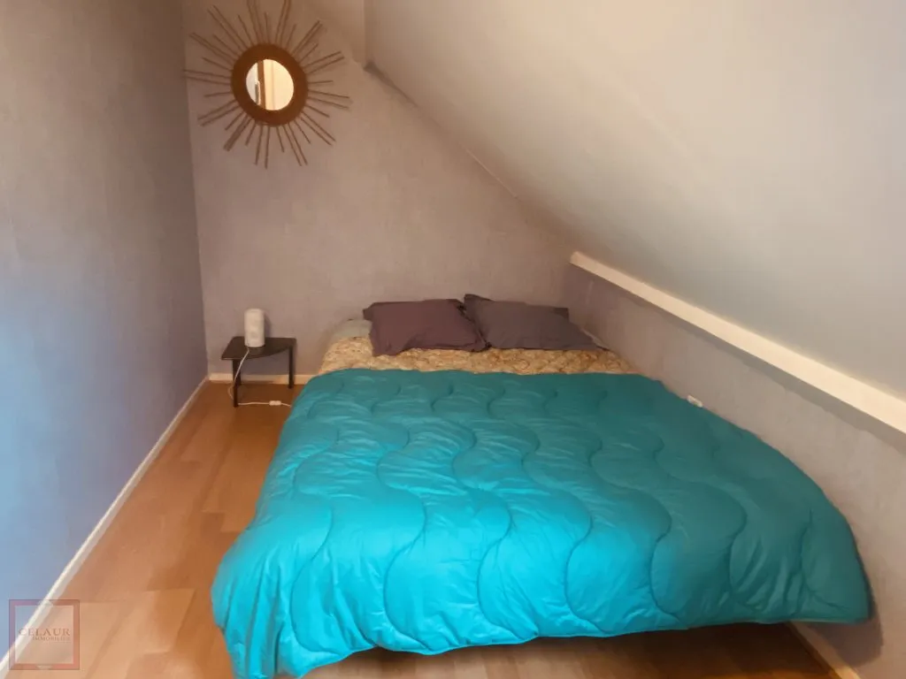 MAISON DE PLAIN PIED DANS VILLAGE TOUS COMMERCES