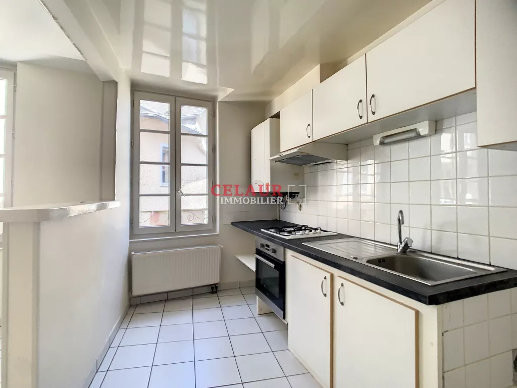 T3 de 73m&sup2; quartier cath&eacute;drale