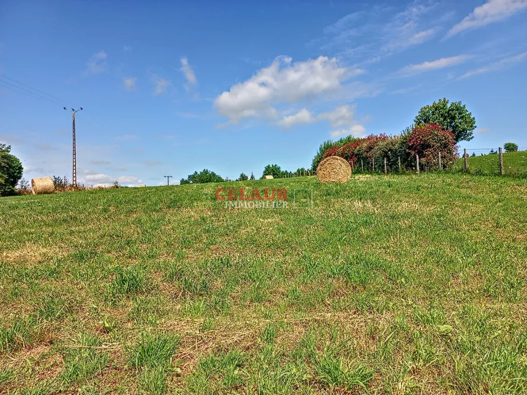 BEAU TERRAIN &Agrave; B&Acirc;TIR