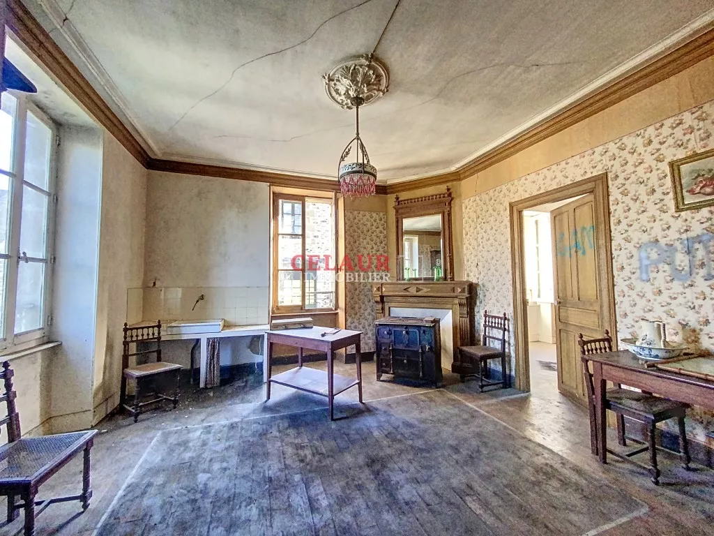 MAISON DE CARACT&Egrave;RE &Agrave; R&Eacute;NOVER