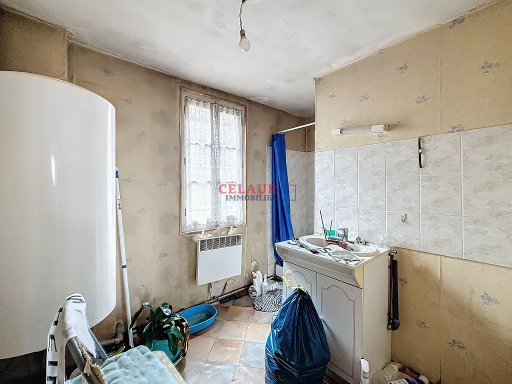 IMMEUBLE DE RAPPORT A RENOVER