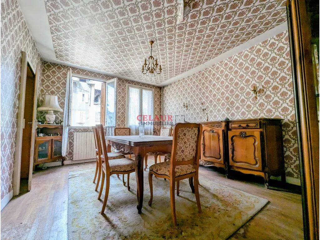 IMMEUBLE DE RAPPORT A RENOVER