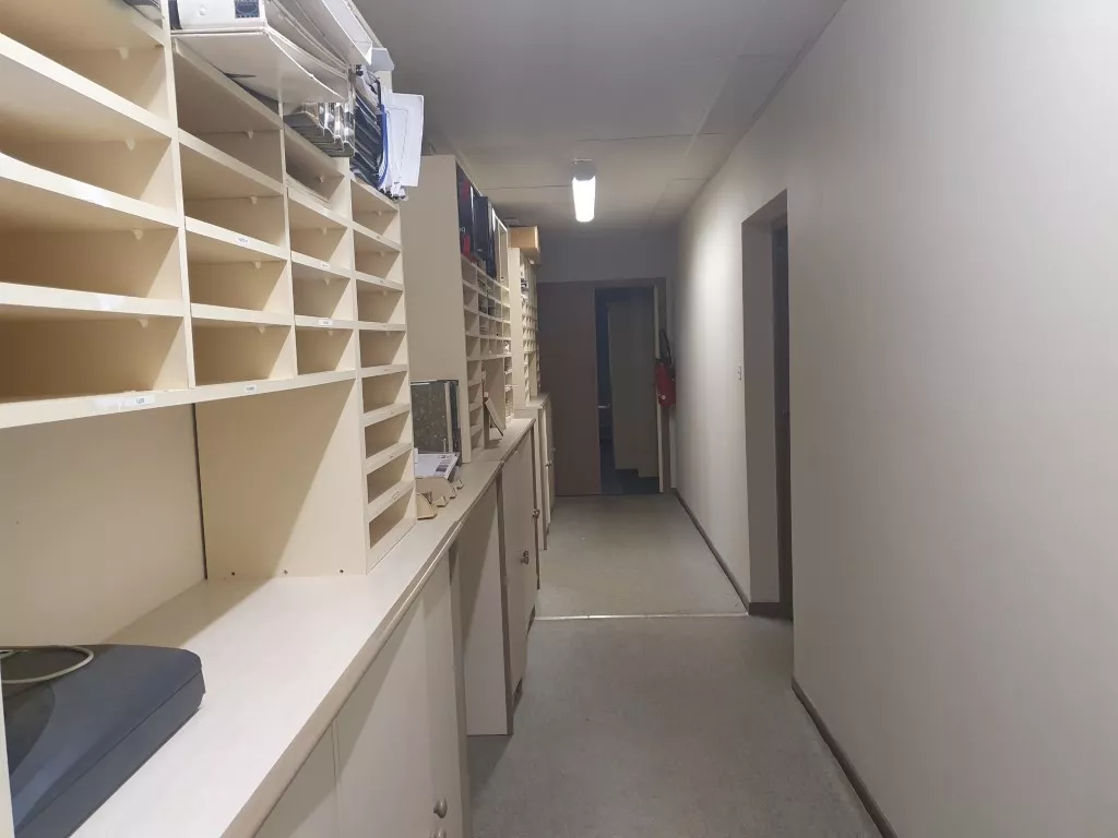 GRAND LOCAL PROFESSIONNEL