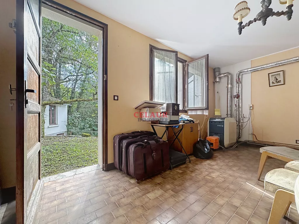 APPARTEMENT AVEC JARDIN