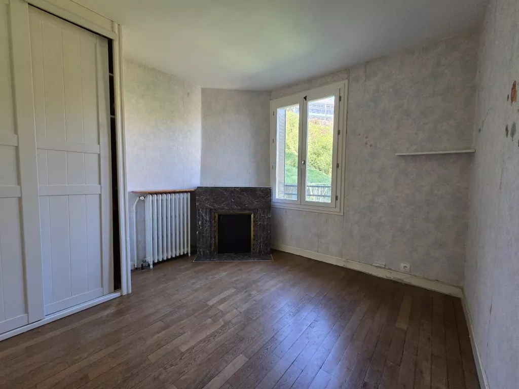 MAISON LUMINEUSE AVEC VUE