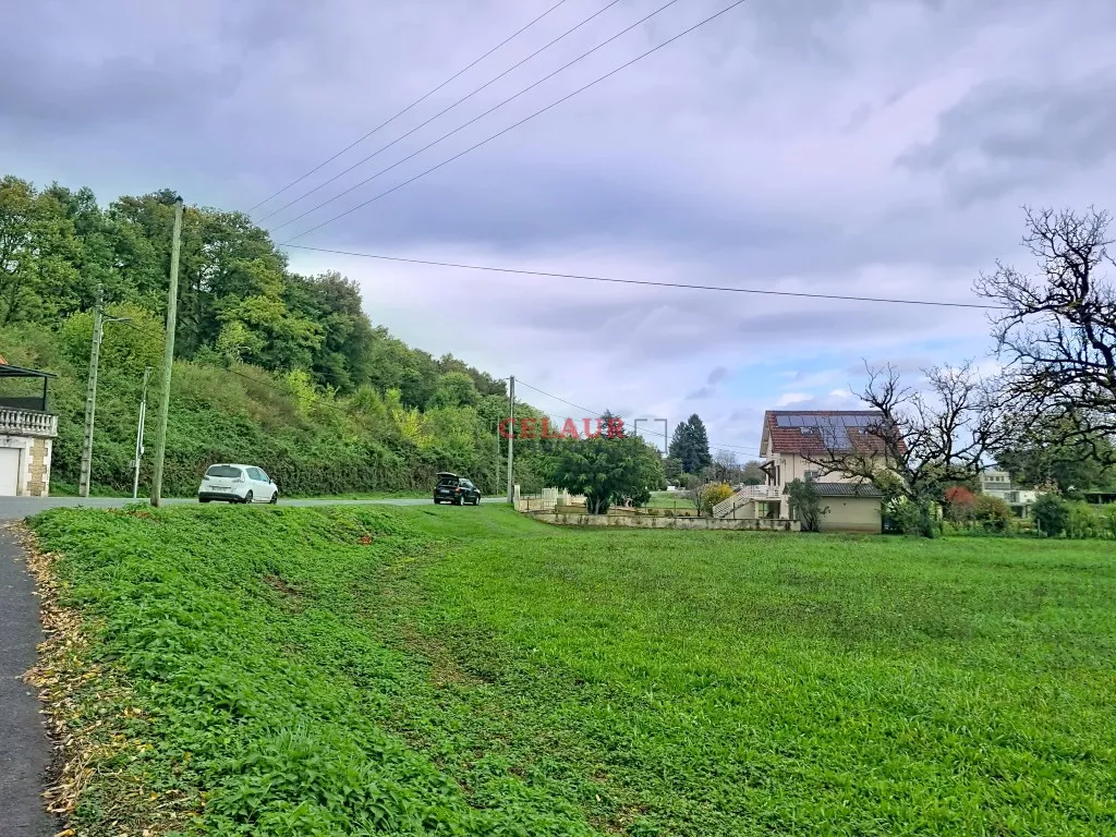 TERRAIN A BATIR TOUT COMMERCES