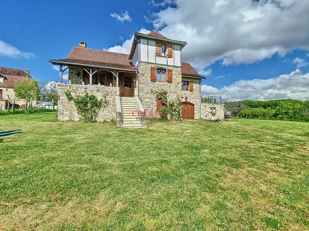 maison de caract&egrave;re avec vue imprenable sur la vall&eacute;e de la Dordogne