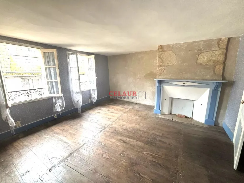 PETITE MAISON DE VILLE