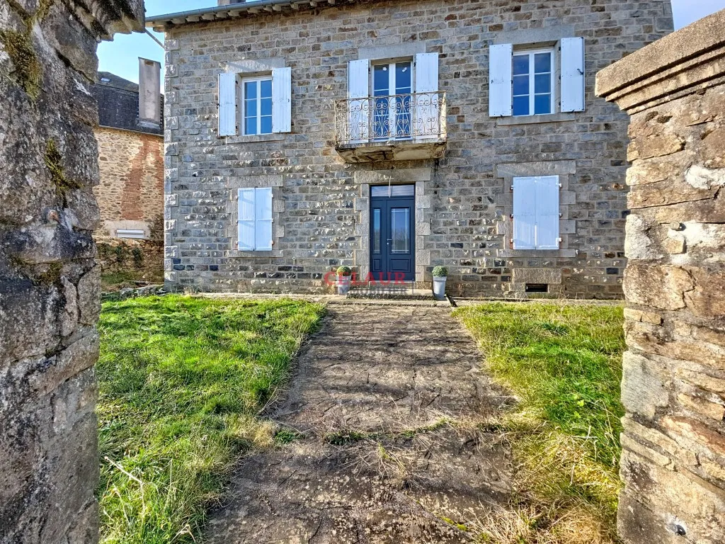 MAISON FAMILIALE AVEC D&Eacute;PENDANCE