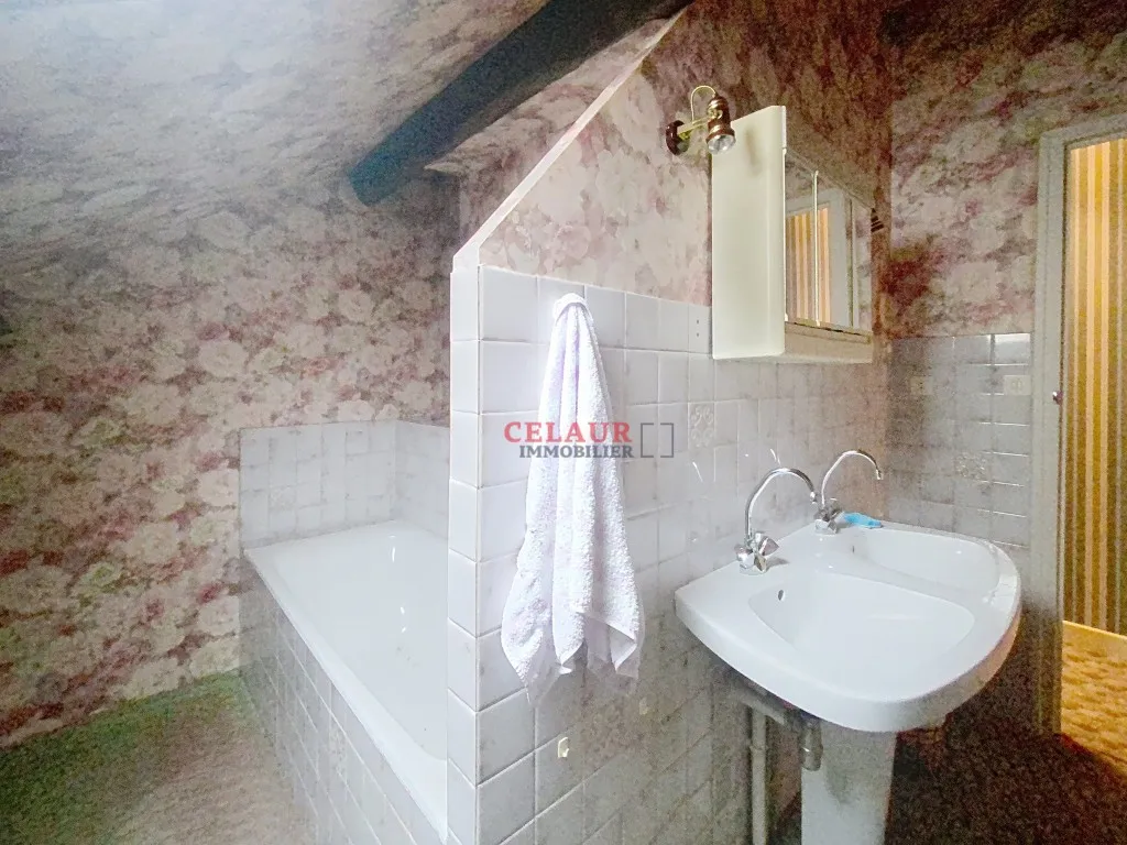 AGR&Eacute;ABLE MAISON &Agrave; UZERCHE