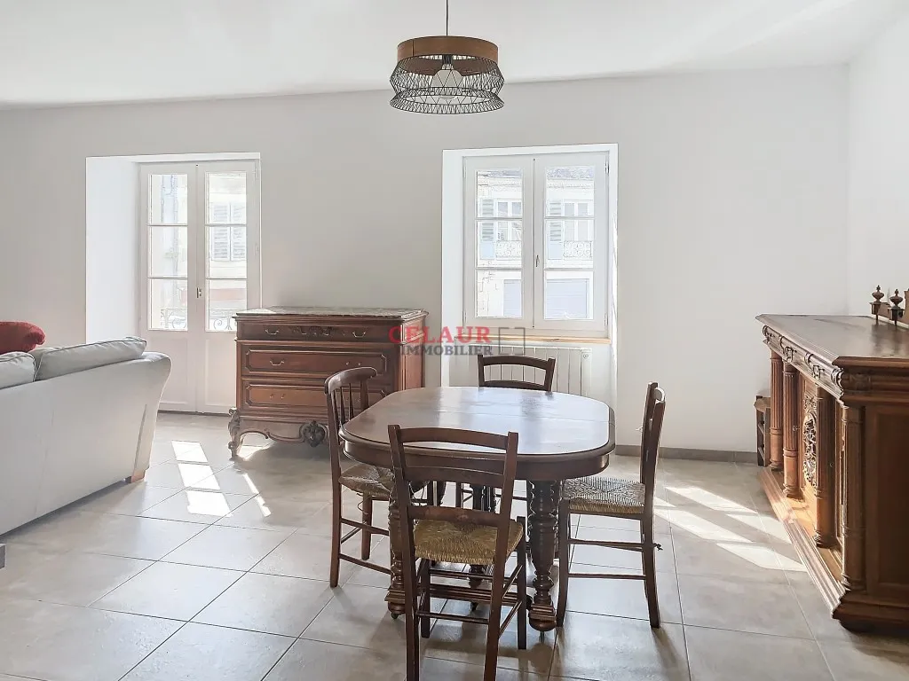 APPARTEMENT DUPLEX MEUBLE