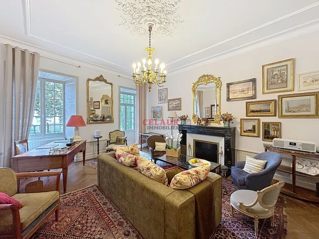 DEMEURE DE CHARME BEAULIEU CENTRE