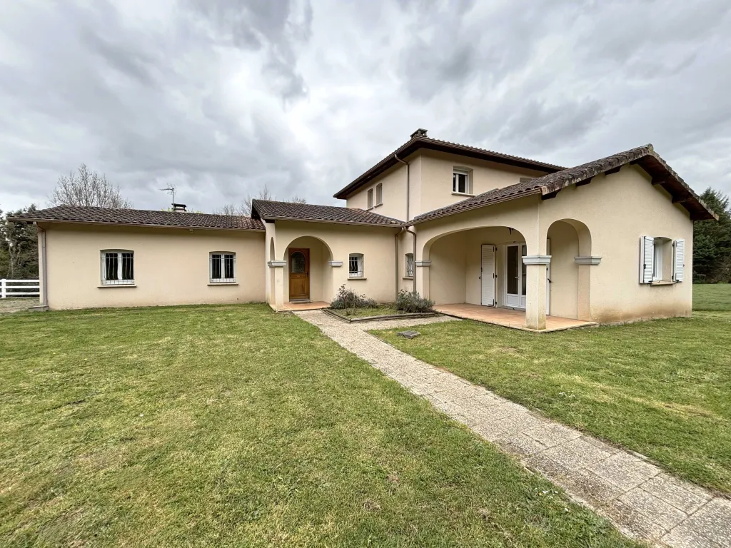 Grande maison familiale avec jardin &agrave; Limoges