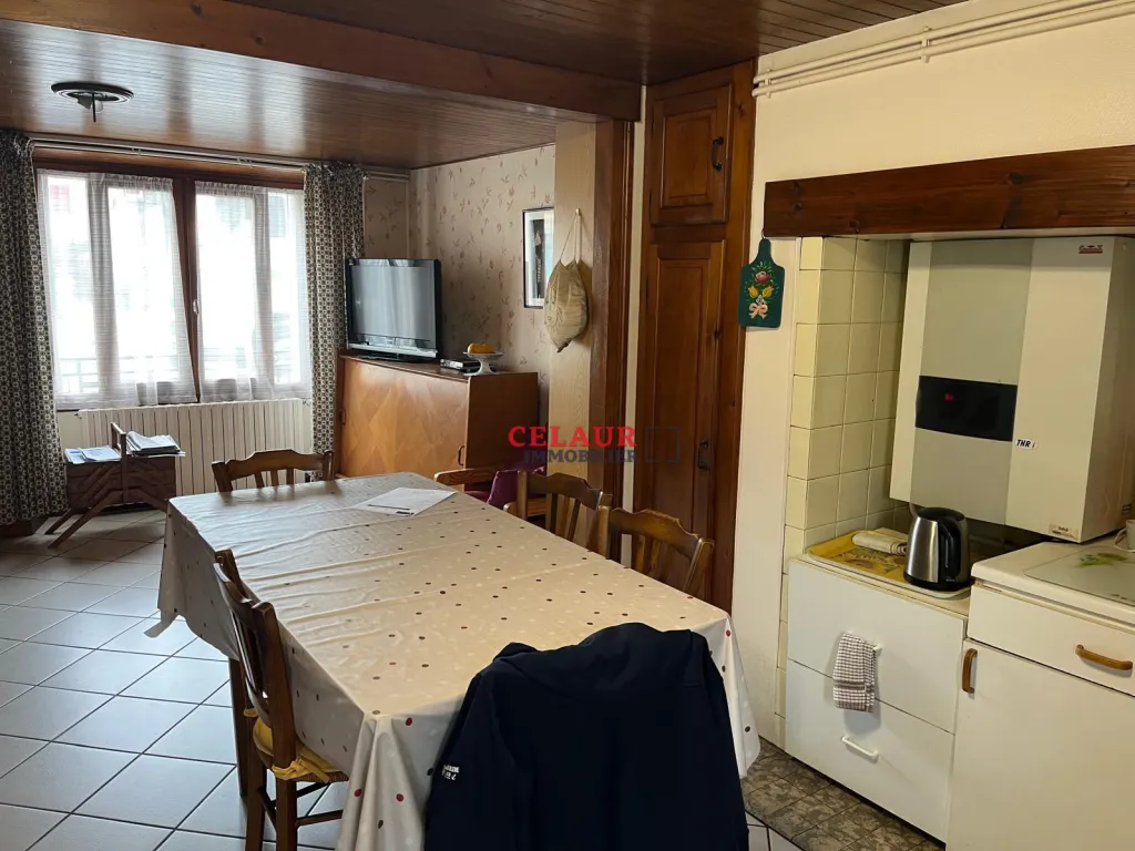 Maison avec garage et jardin proche d'ARGENTAT