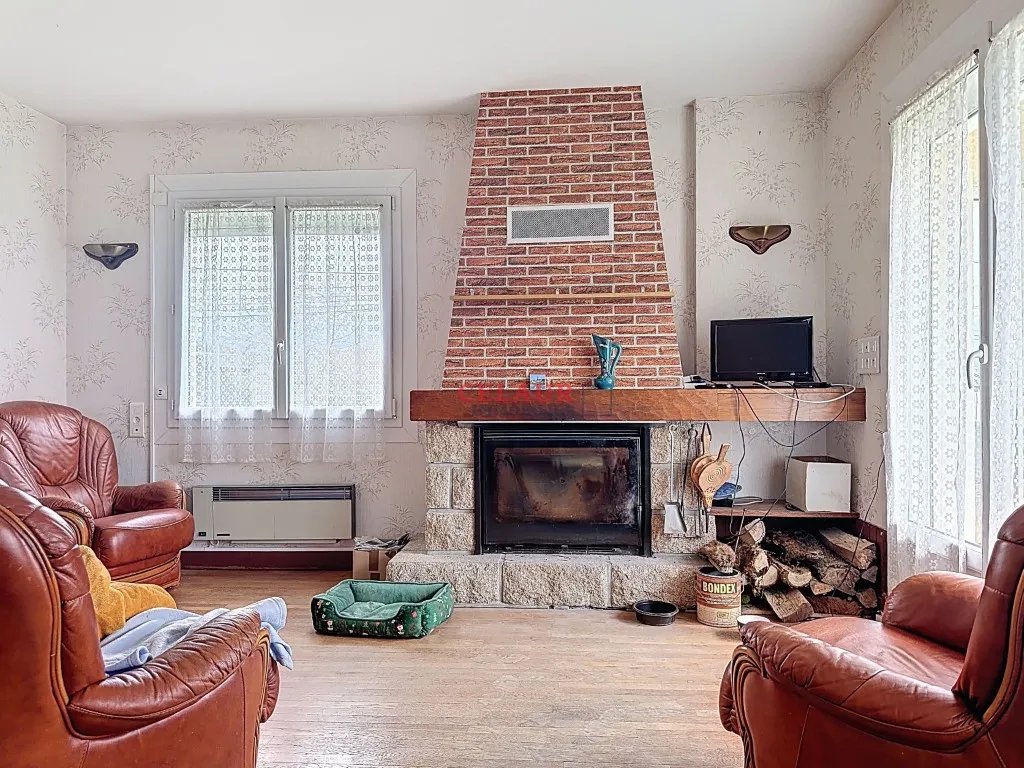 Maison familiale dans un environnement paisible