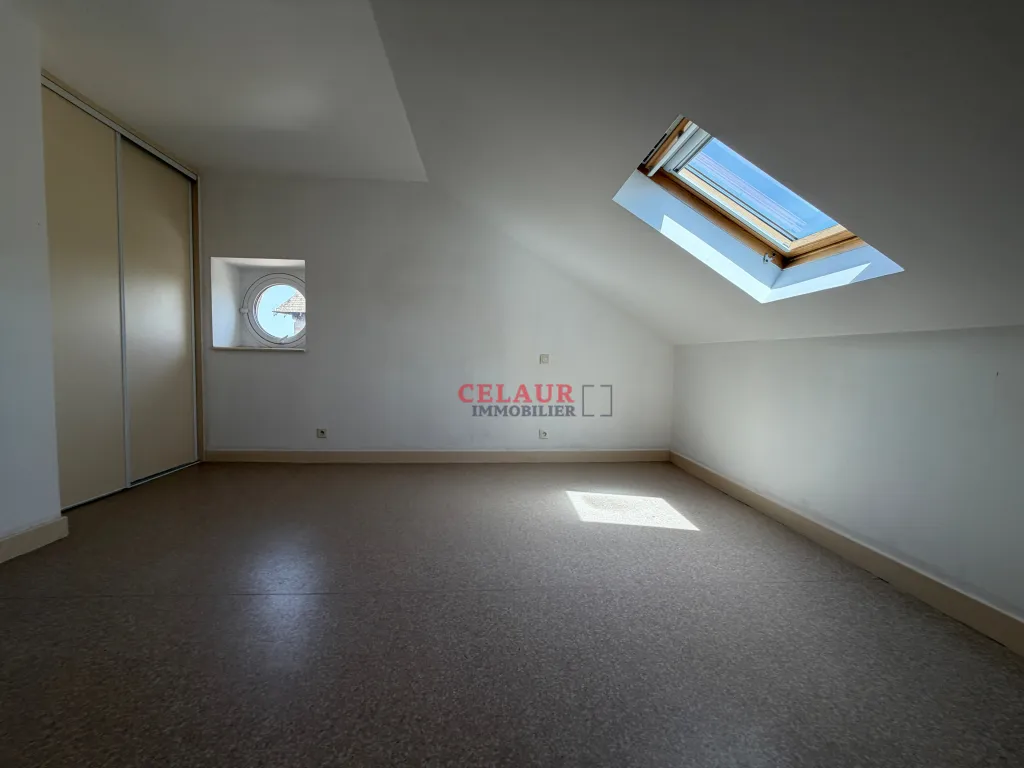 A LOUER Appartement T5 avec jardin