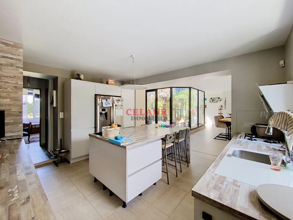 Maison de 6 pi&egrave;ces de 243 m&sup2; &agrave; Lubersac